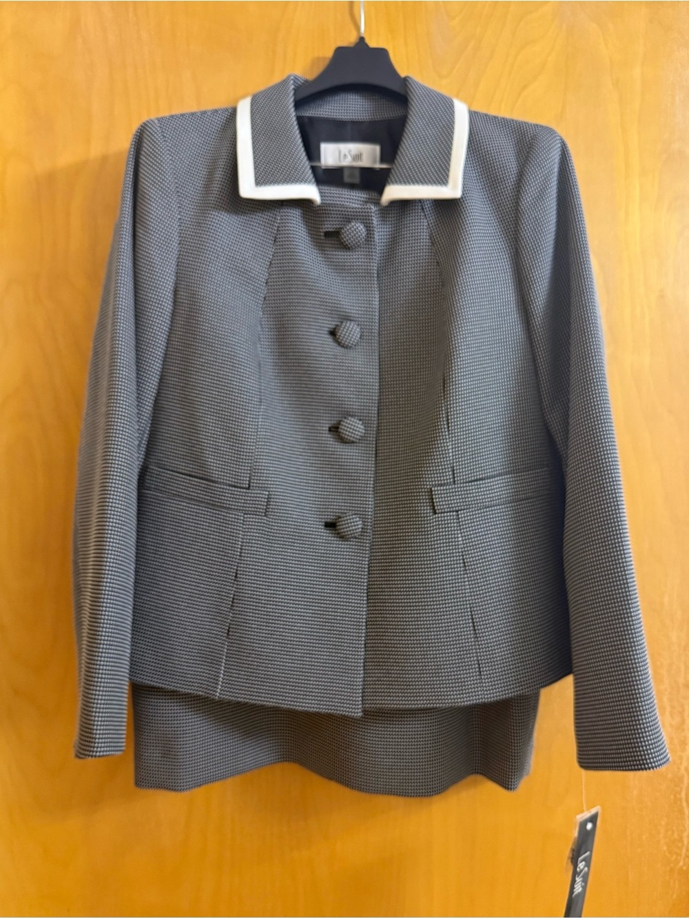 Le Suit Black/White Skirt Suit